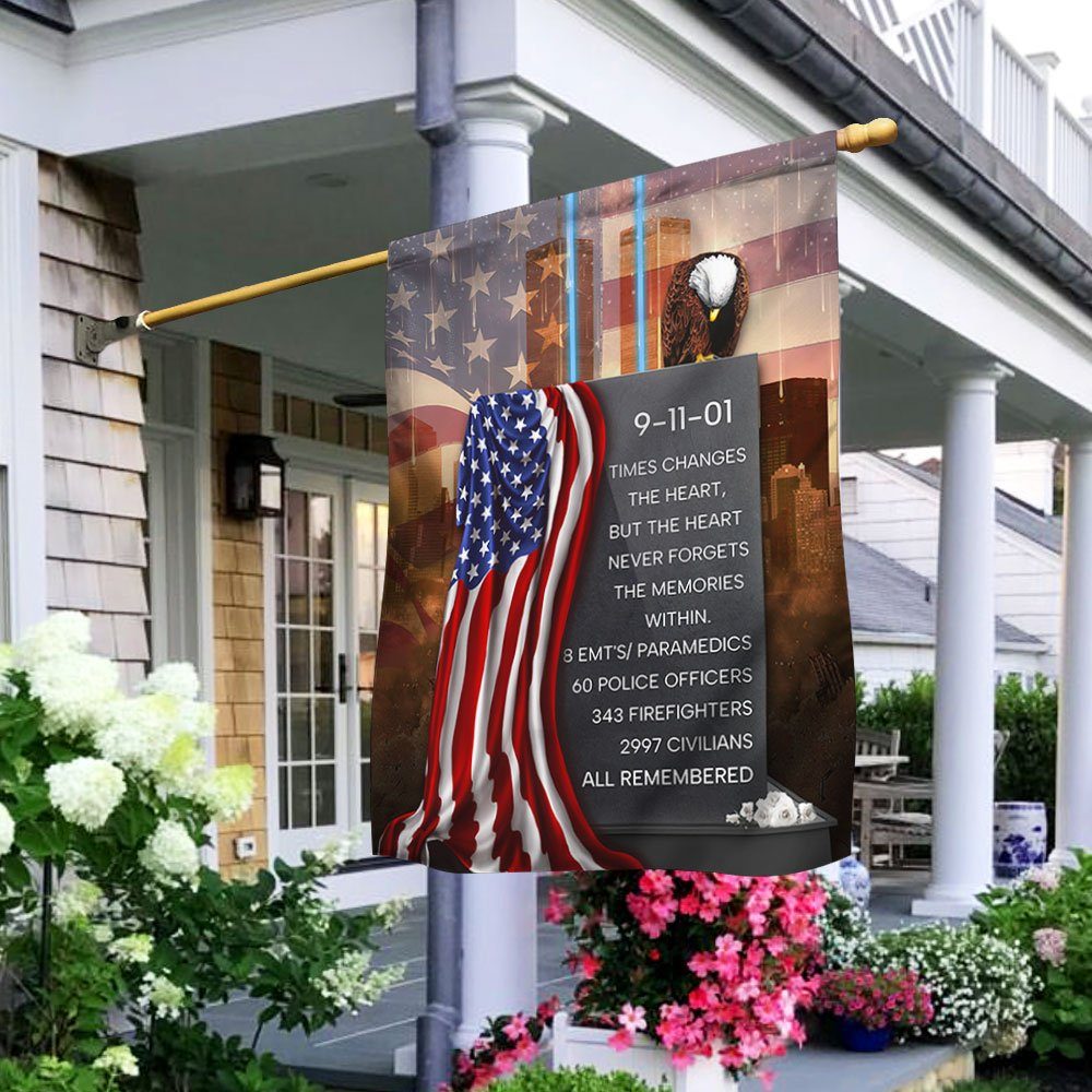 911 Patriot Day Never Forget Flag The Heart Never Forgets The Memories Within Flag MLN378F