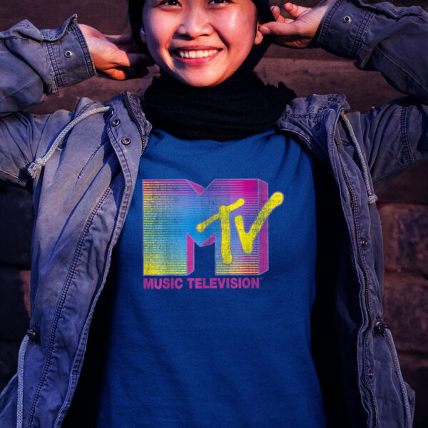 MTV Distressed Fluorescent Gradient Logo Crew Neck Classic Fit Shirt Black, Adult