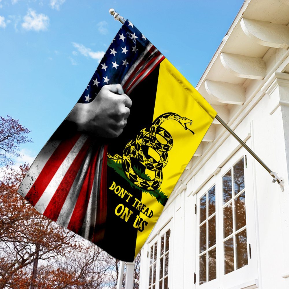 Coiled Rattlesnake Gadsden Libertarian Flag