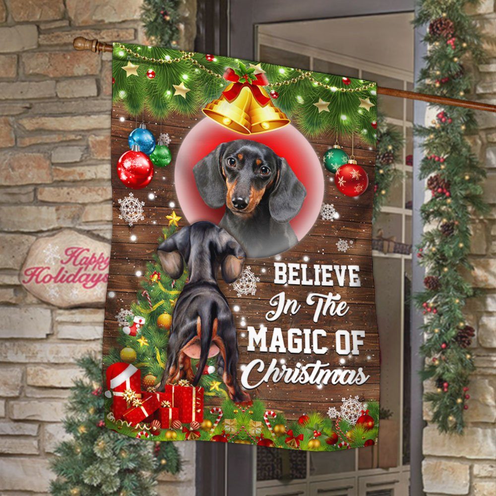 Dachshund Believes In The Magic Of Christmas Flag MBH195F