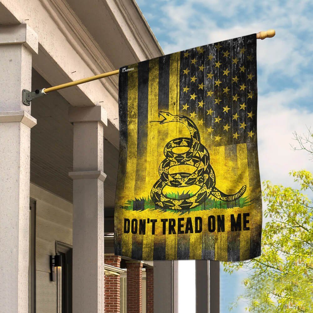 Don't Tread On Me Libetarian Gadsden Flag