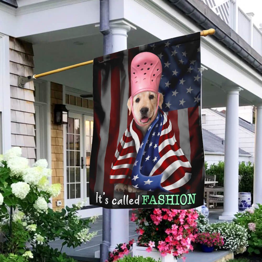 Golden Retriver It's called Fashion Flag