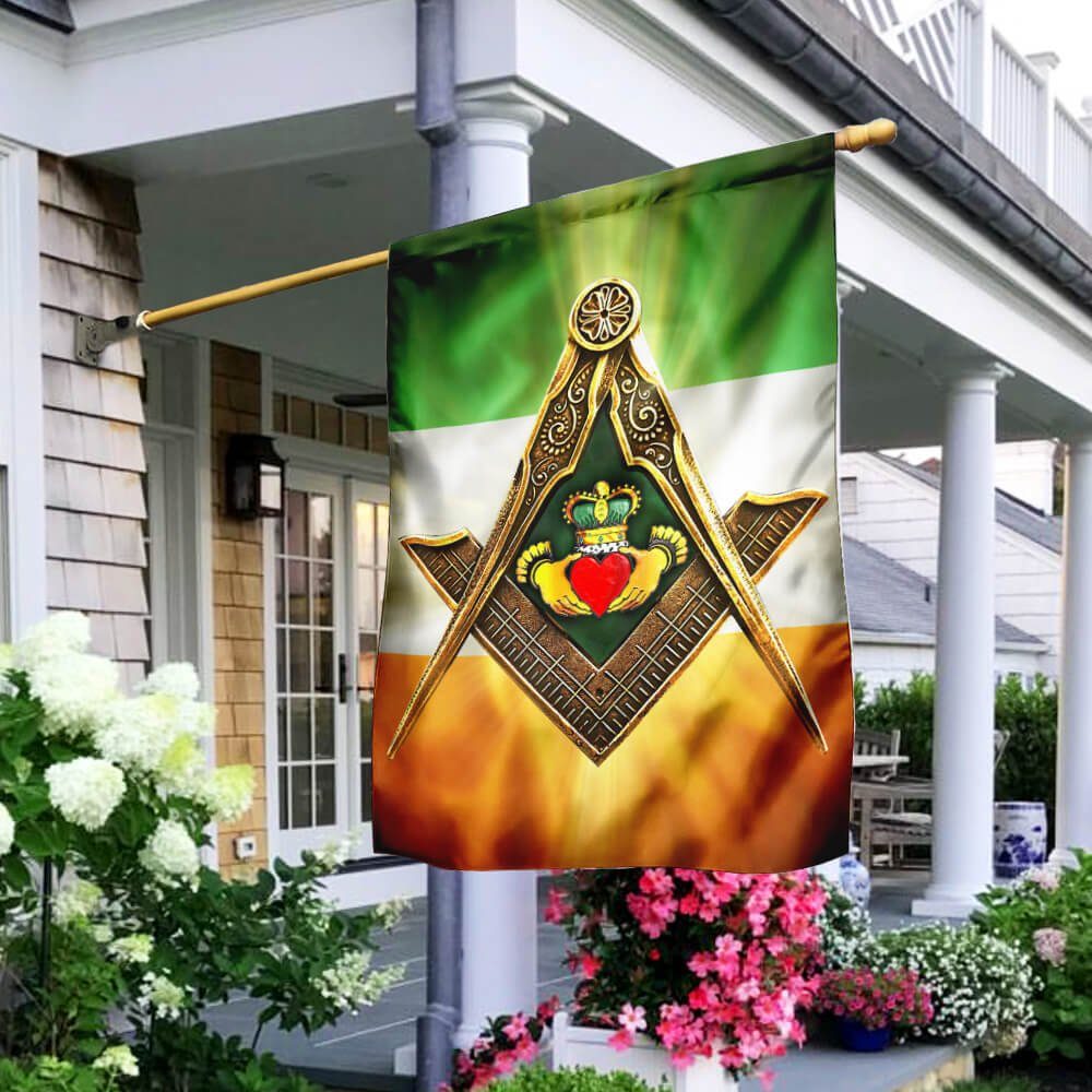 Irish - Claddagh Flag