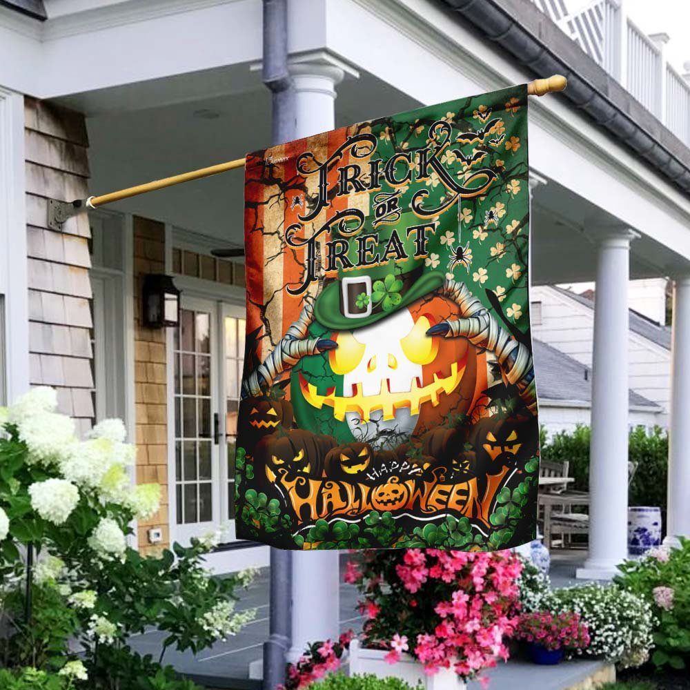 Irish Halloween. Trick Or Treat Flag