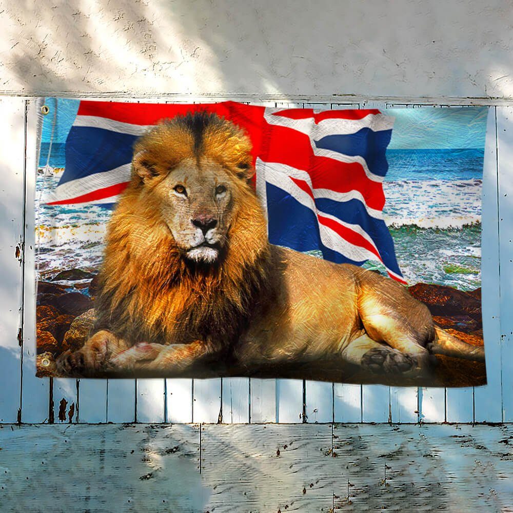 Lion UK Grommet Flag Born To Be A King NTT98GF