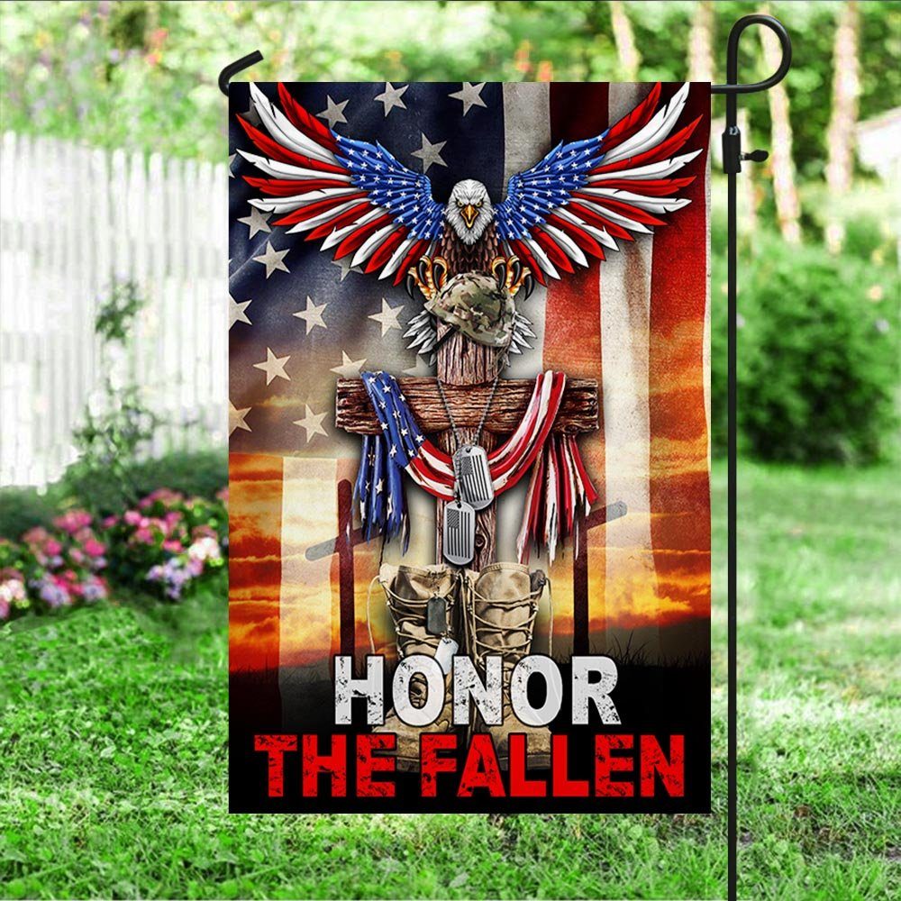 Memorial Day Veterans. Honor The Fallen. Christian Cross. American Eagle Flag TPT159F