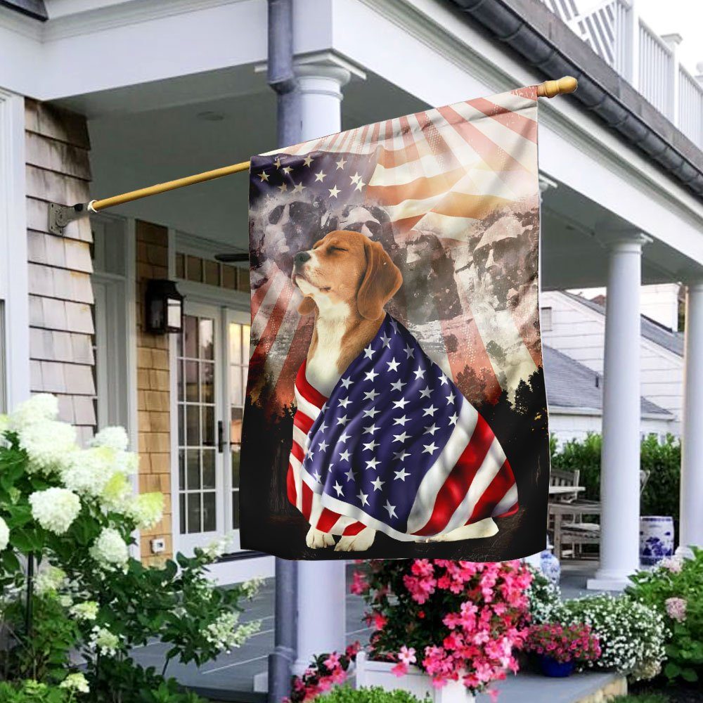 Patriotic Beagle With Mount Rushmore Flag