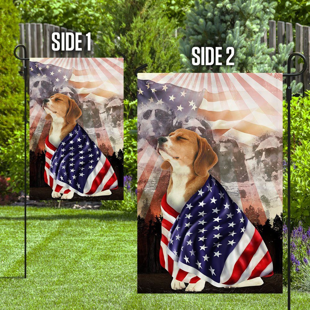 Patriotic Beagle With Mount Rushmore Flag Patriotic Beagle With Mount Rushmore Flag