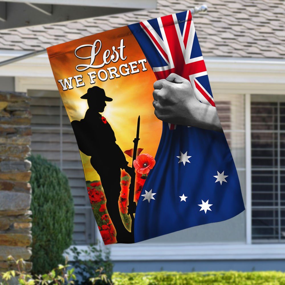 Remembrance Day Flag Poppy. Lest We Forget Flag THB3318Fv1