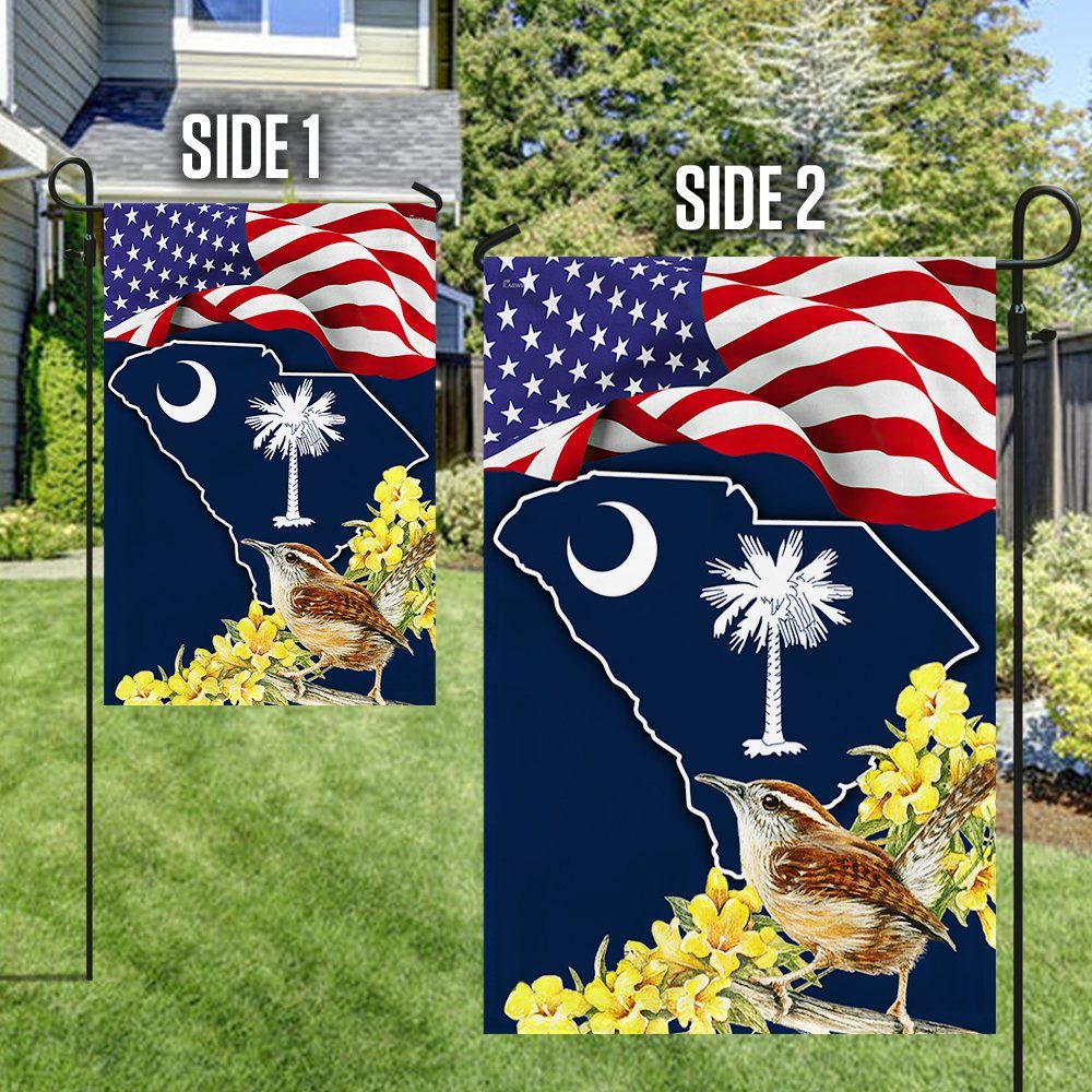 South Carolina With Carolina Wren Bird and Yellow Jessamine Flower, South Carolina Flag TPT811F