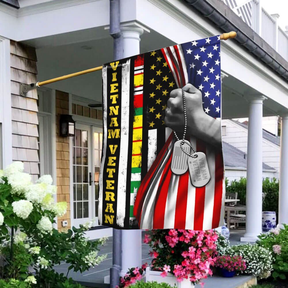 Vietnam Veterans Memorial Flagwix™ Veteran American Flag