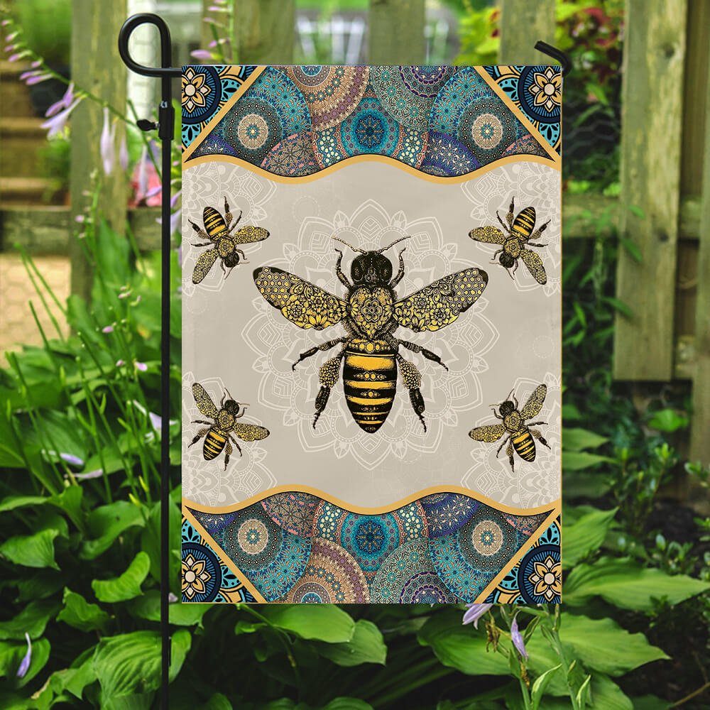 Vintage Bee Flag