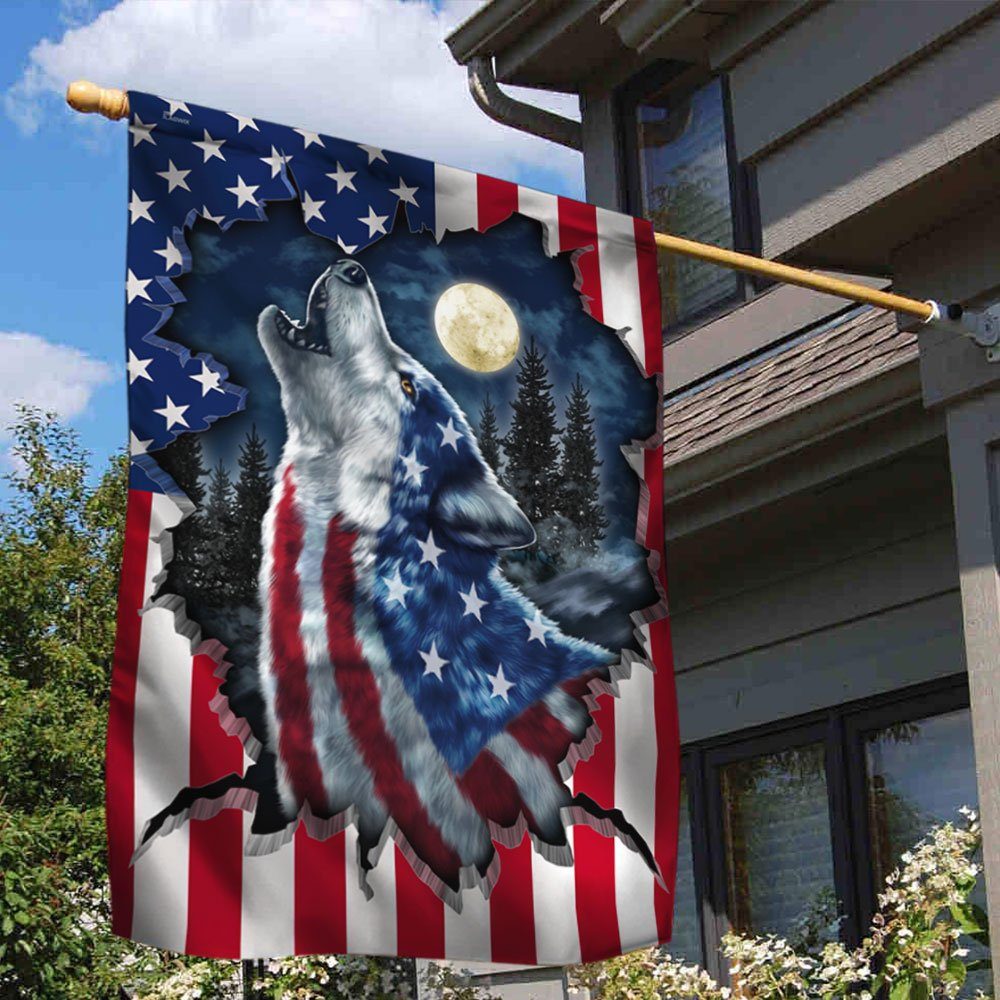 Wolf Howling American Flag DDH3142F