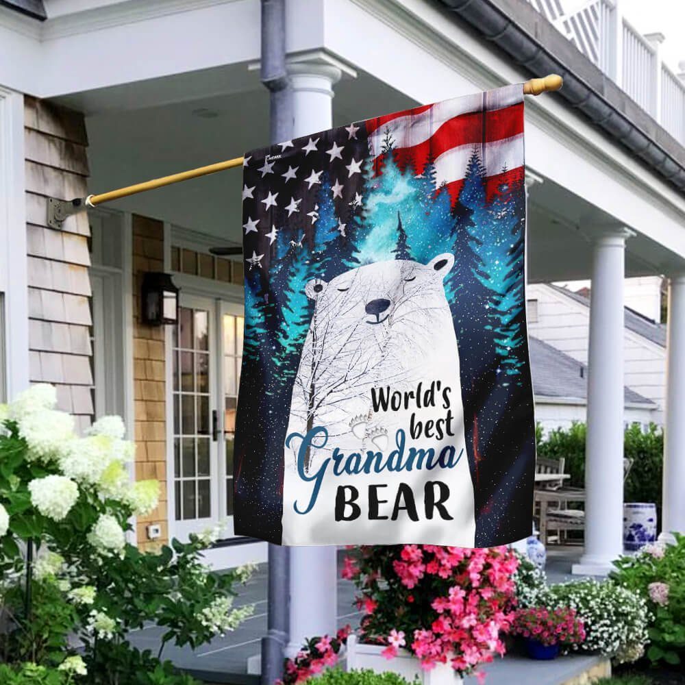 World’s Best Grandma Bear Flag