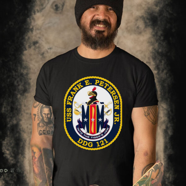 Ddg 121 Uss Frank E Peterson Jr Crest t-shirt