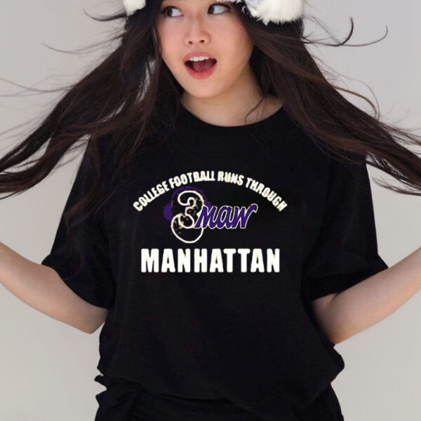 Official College Football runs through manhattan 3maw T-shirt