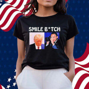 Official trump Mugshot Smile Bitch Obama T-shirts