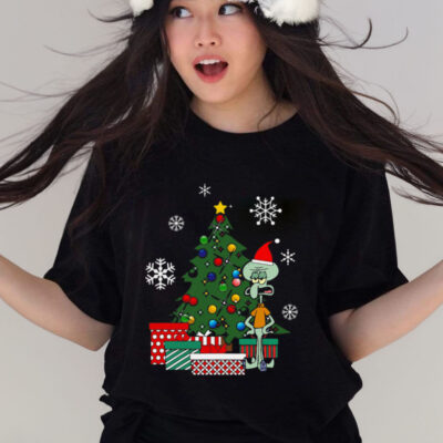 SQUIDWARD TENTACLES AROUND THE CHRISTMAS TREE HALLOWEEN T-SHIRT