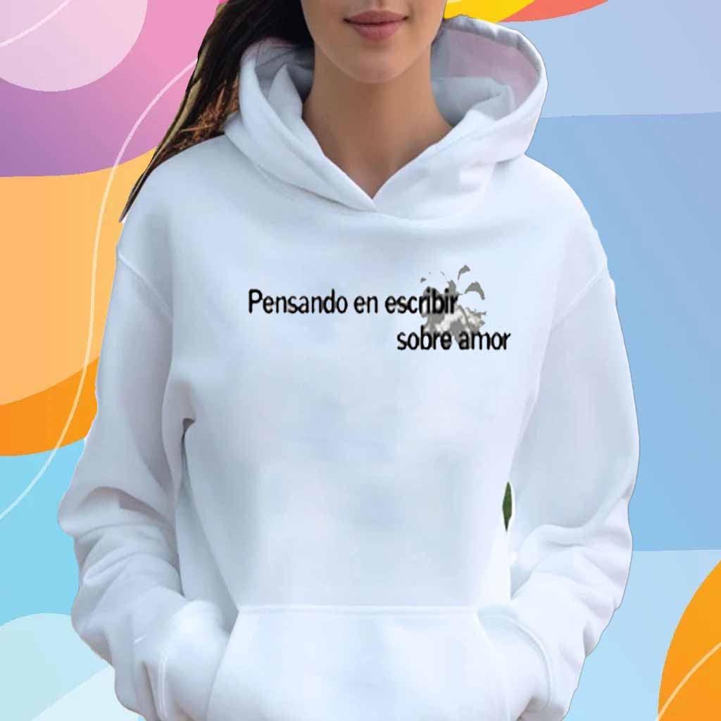 Juanjo Bona Pensando En Escribir Sobre Amor T-Shirt